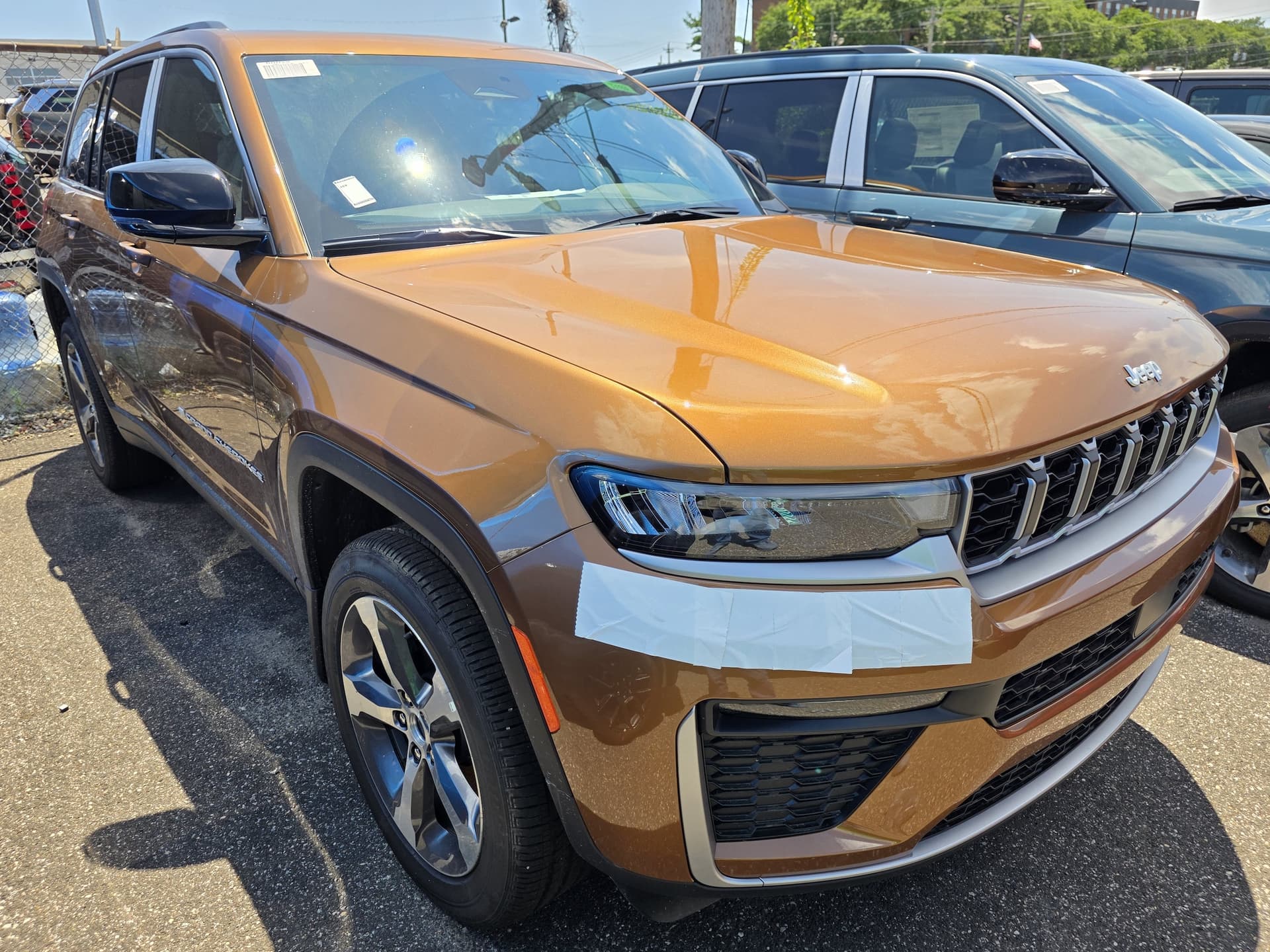 2026 Jeep Grand Cherokee LIMITED 4X4 — photo 1 of 29