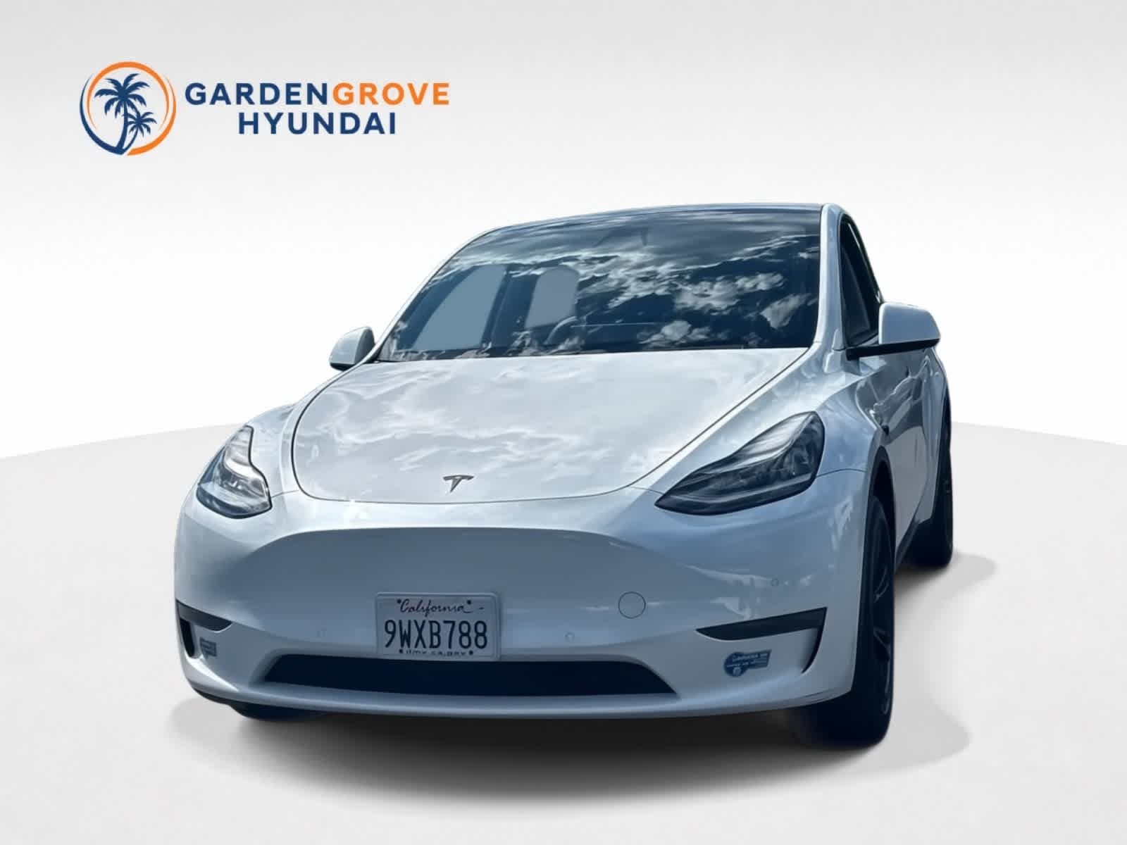 2020 Tesla Model Y Performance — photo 1 of 11