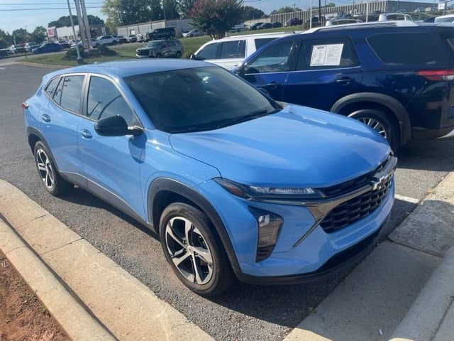 2024 Chevrolet Trax 1RS — photo 1 of 5