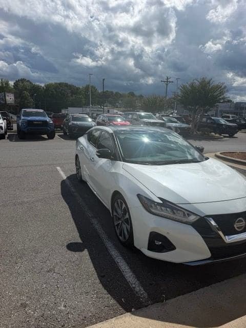 2021 Nissan Maxima Platinum — photo 1 of 5