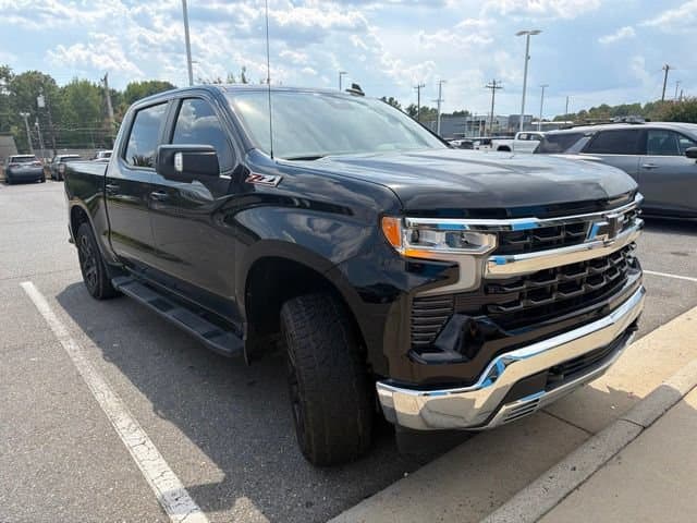 2022 Chevrolet Silverado 1500 RST — photo 1 of 7