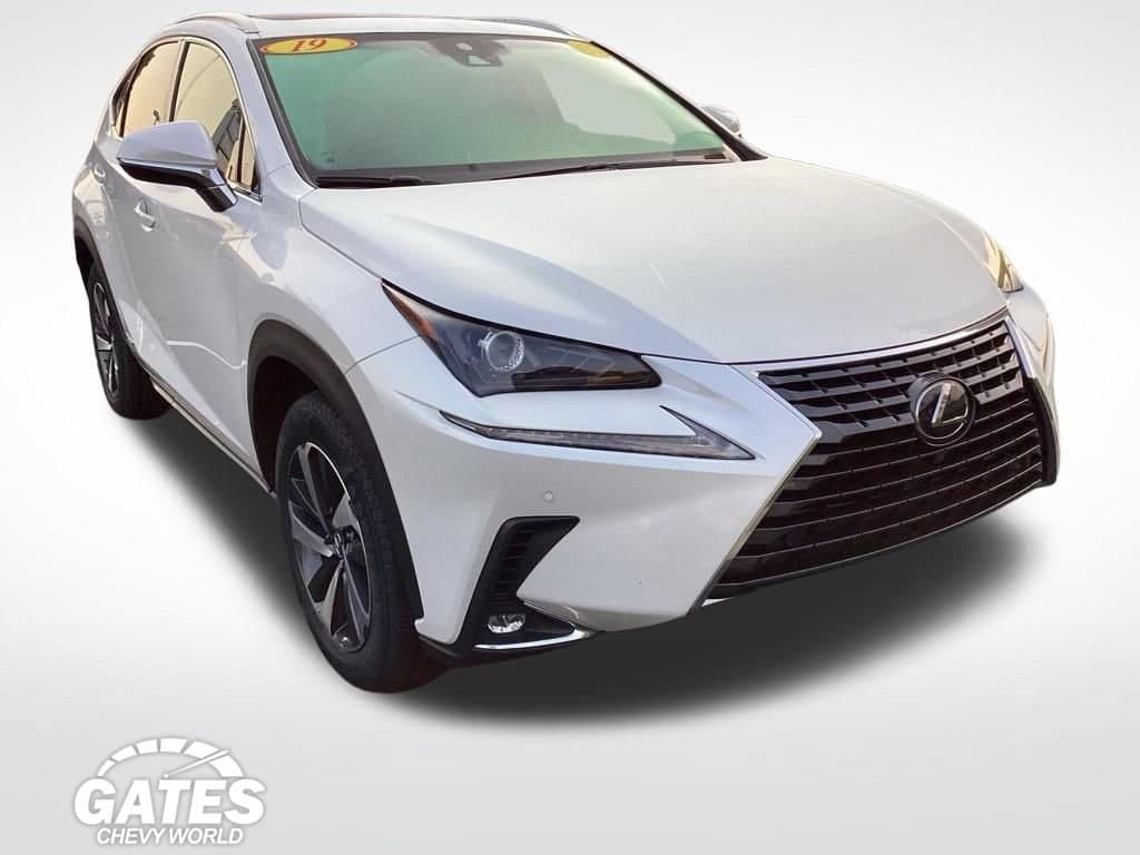 2019 Lexus NX NX 300h — photo 1 of 34