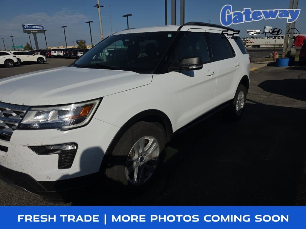 2019 Ford Explorer XLT — photo 1 of 12