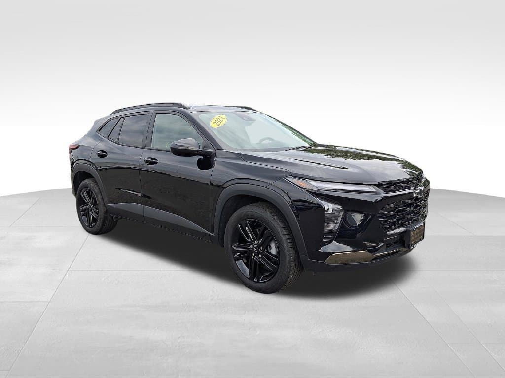 2024 Chevrolet Trax ACTIV — photo 1 of 31