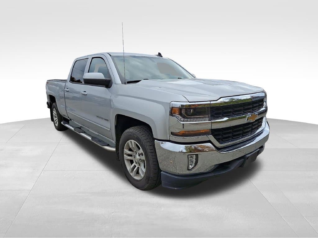 2017 Chevrolet Silverado 1500 LT — photo 1 of 36