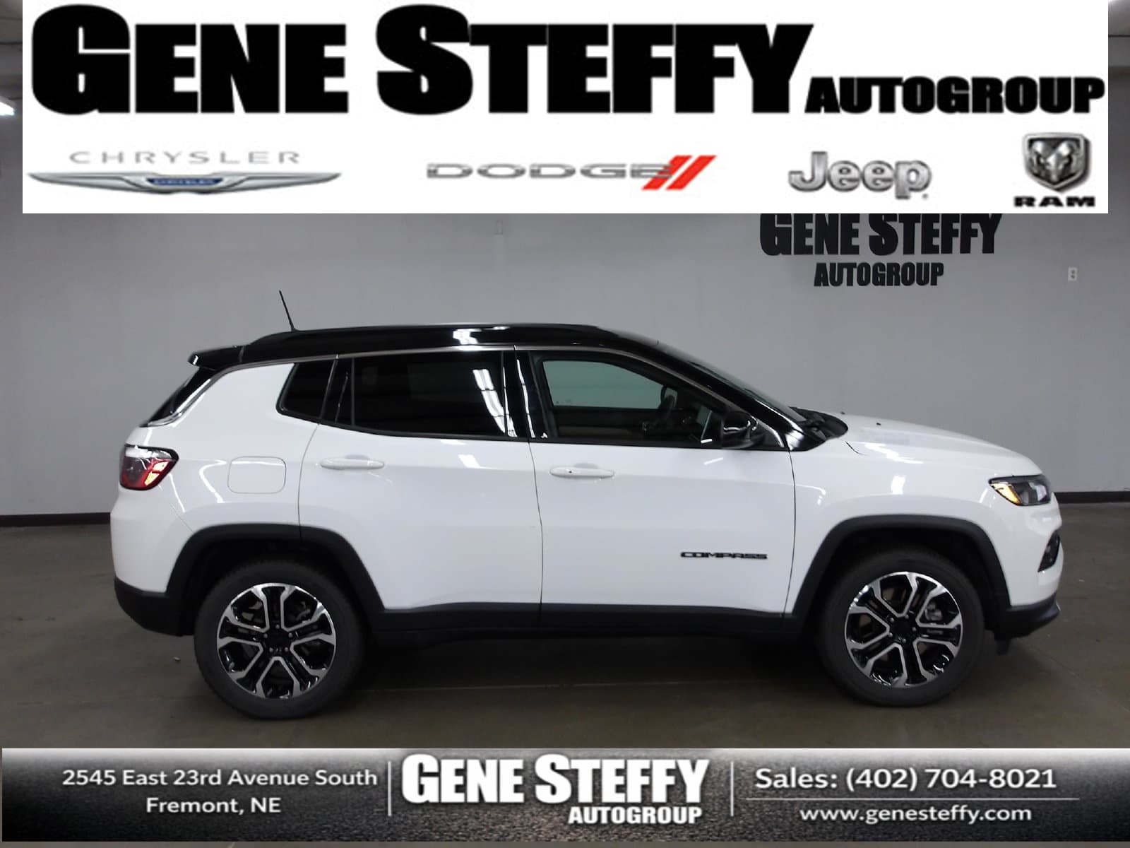 2023 Jeep Compass Limited — photo 1 of 12