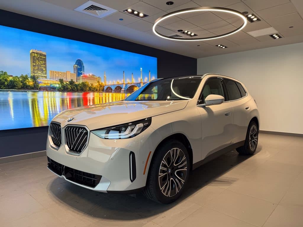 2026 BMW X3 30 xDrive — photo 1 of 39