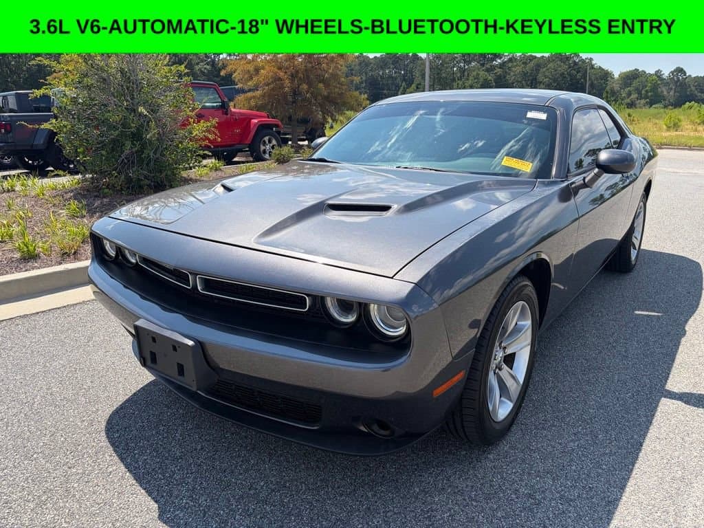 2017 Dodge Challenger SXT — photo 1 of 53