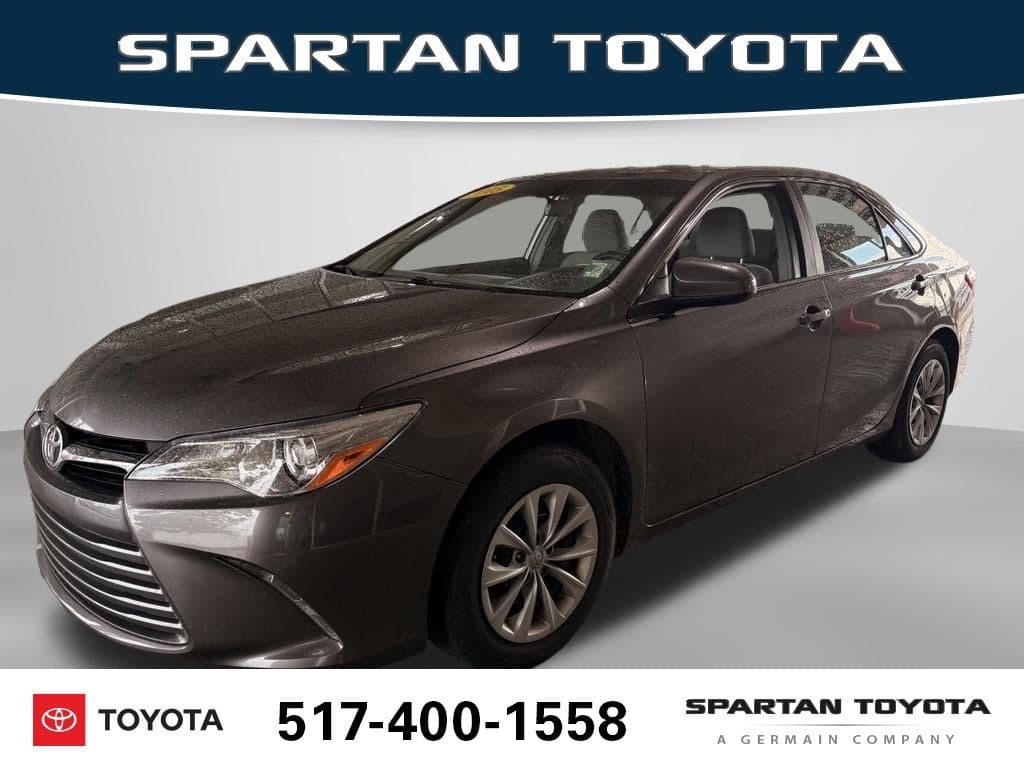 2015 Toyota Camry LE — photo 1 of 11