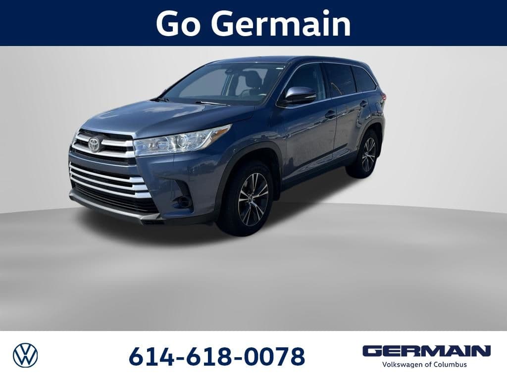 2019 Toyota Highlander LE I4 — photo 1 of 27
