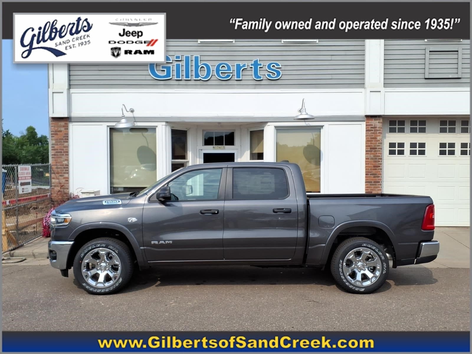 2026 RAM 1500 BIG HORN CREW CAB 4X4 5'7 BOX — photo 1 of 19