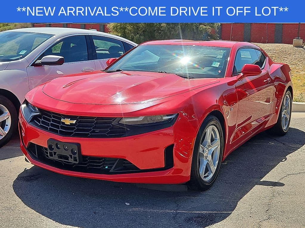 2021 Chevrolet Camaro 1LT — photo 1 of 5