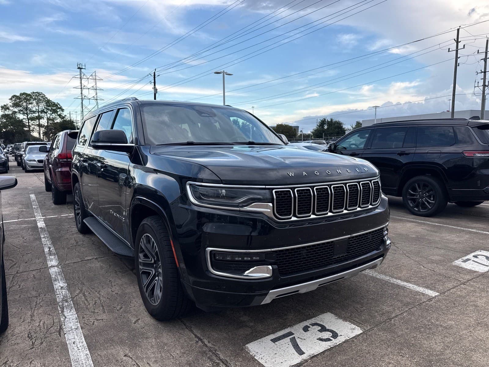 2024 Jeep Wagoneer L Series II — photo 1 of 6