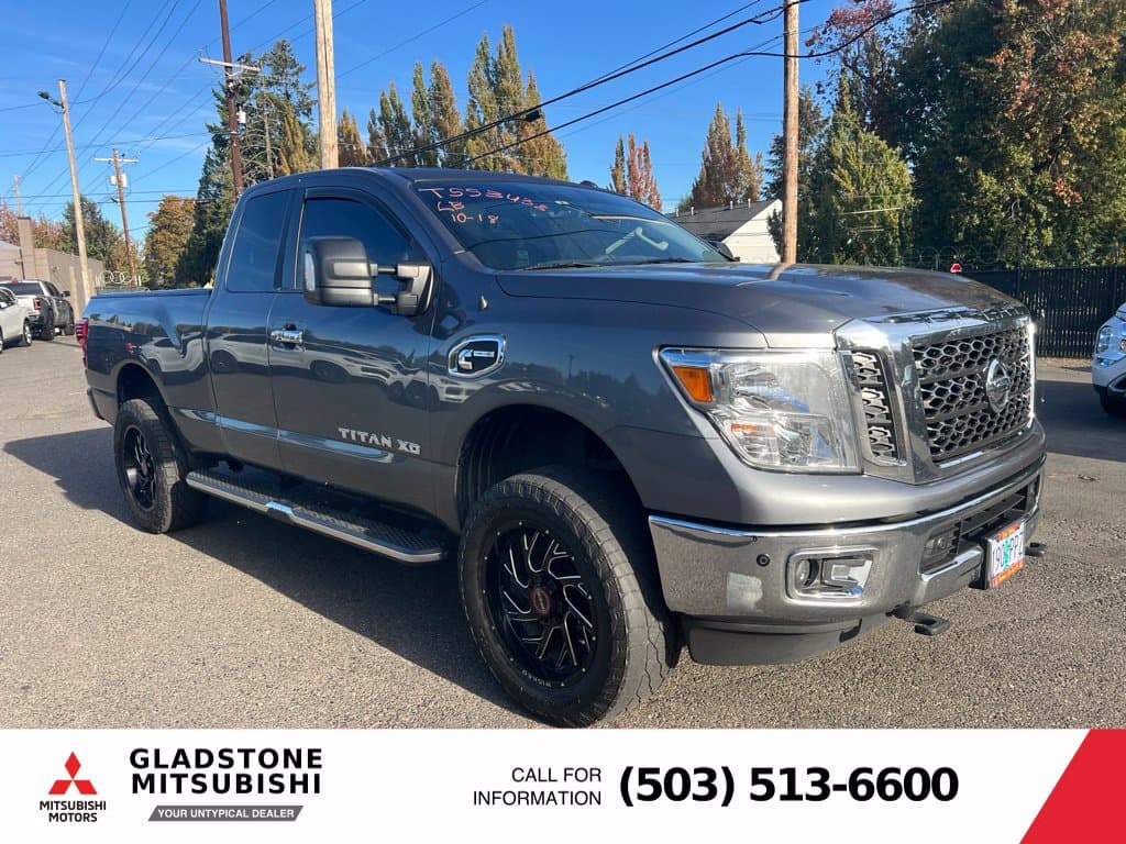 2017 Nissan Titan XD SV — photo 1 of 13