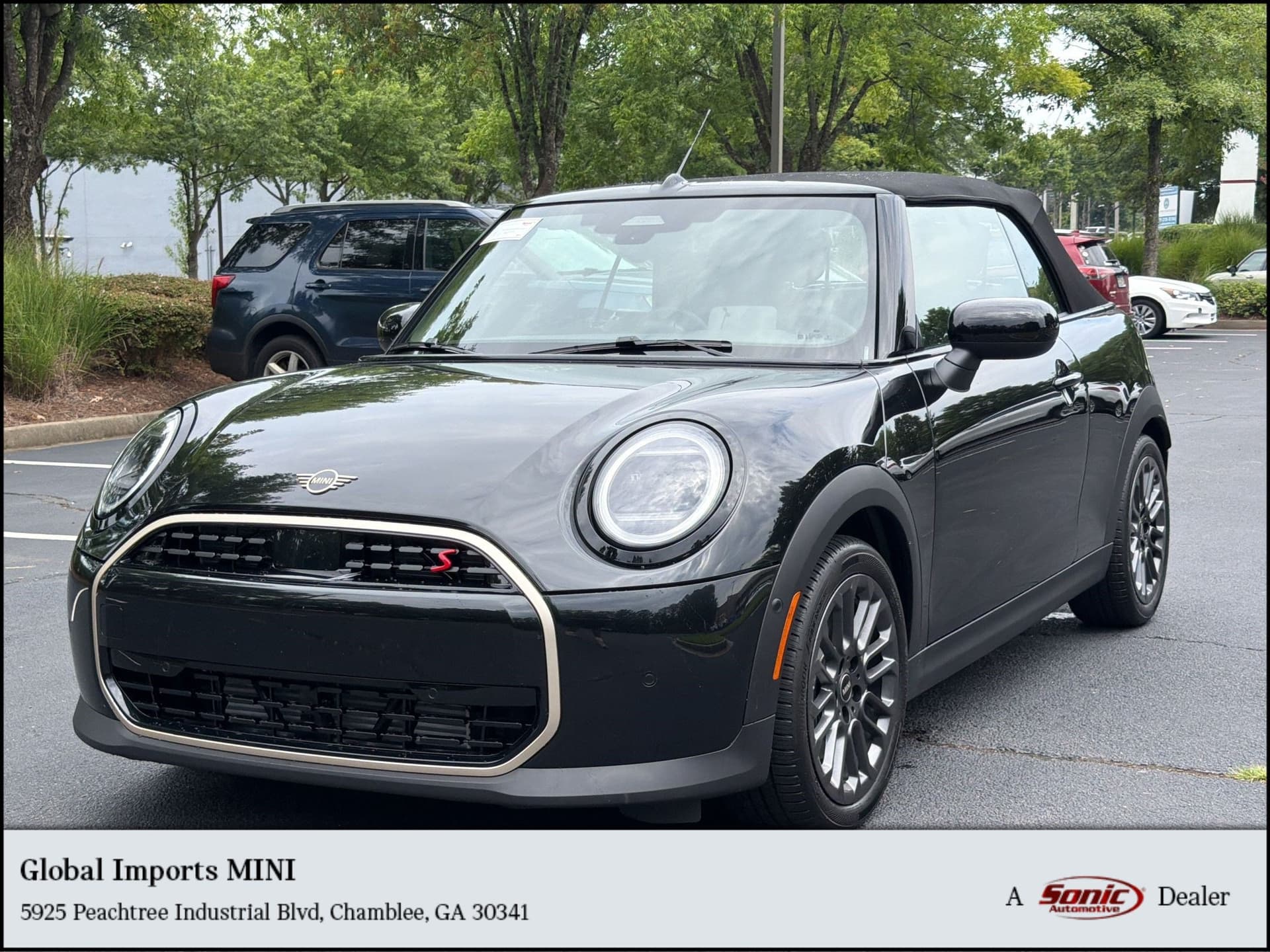 2026 Mini Convertible Signature Plus — photo 1 of 36