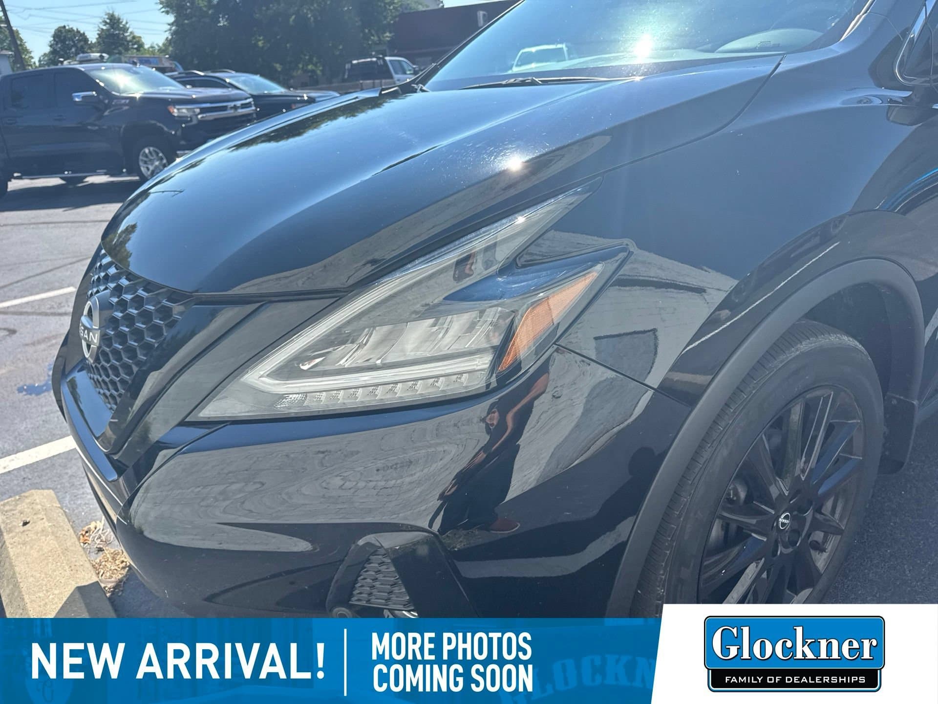 2023 Nissan Murano SV — photo 1 of 10