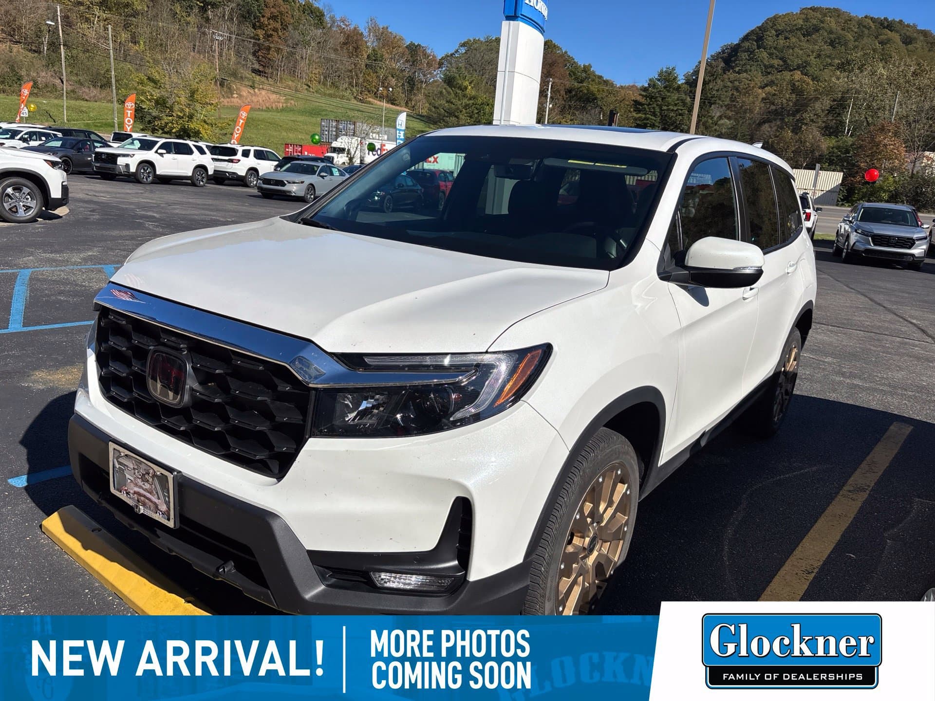 2023 Honda Passport EX-L — photo 1 of 10