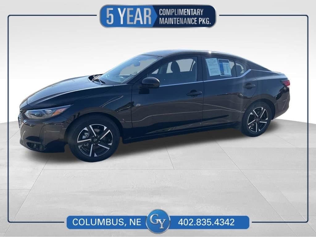2025 Nissan Sentra SV — photo 1 of 36