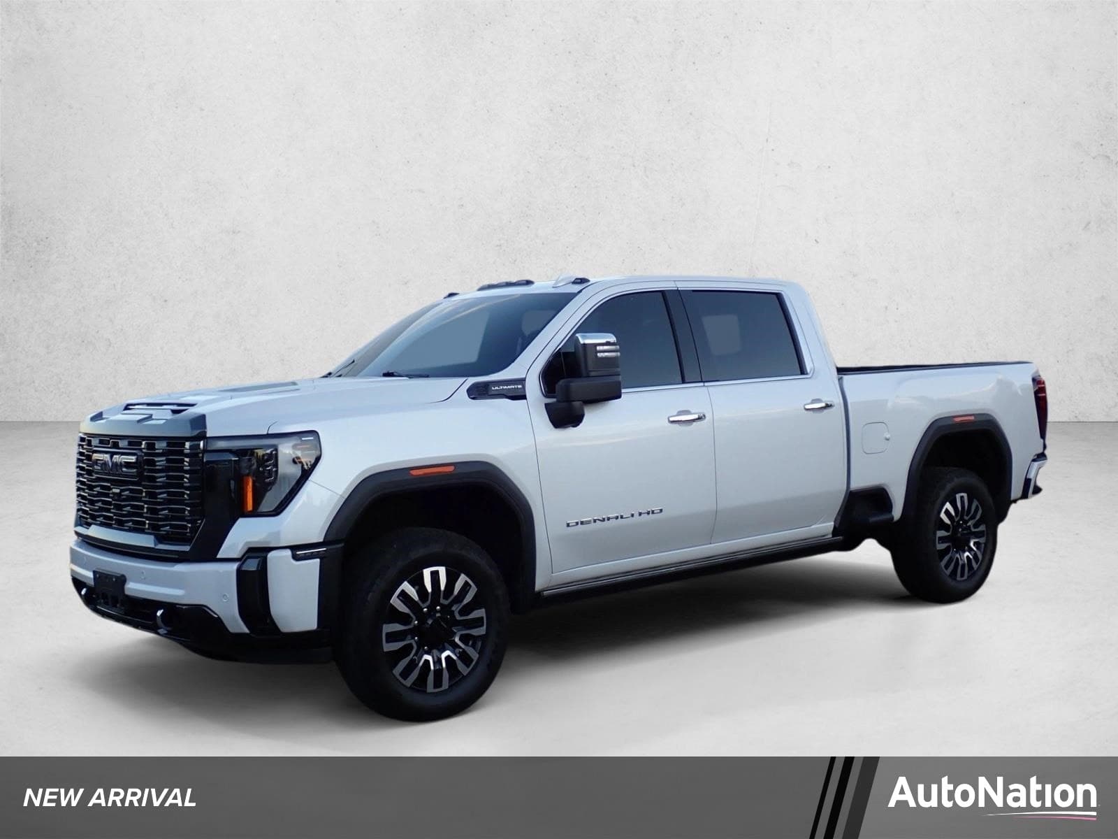 2024 GMC Sierra 2500HD Denali Ultimate — photo 1 of 15