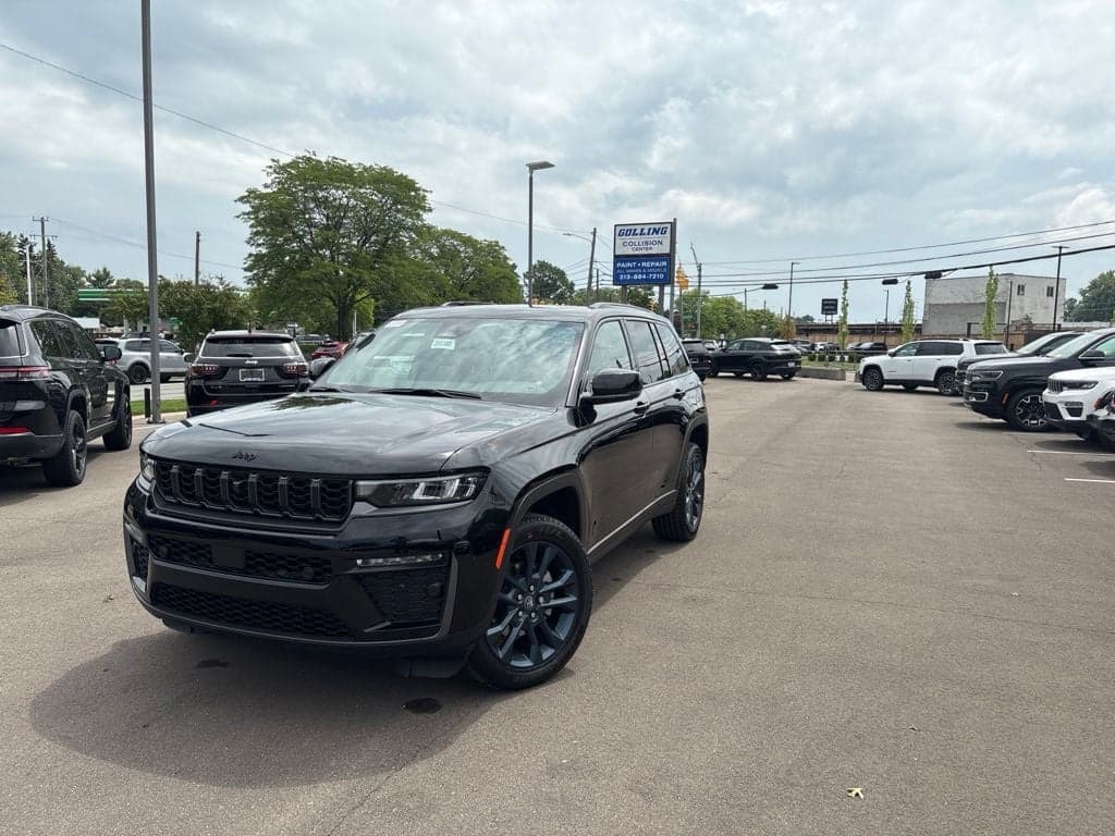 2026 Jeep Grand Cherokee 85TH ANNIVERSARY EDITION 4X4 — photo 1 of 41