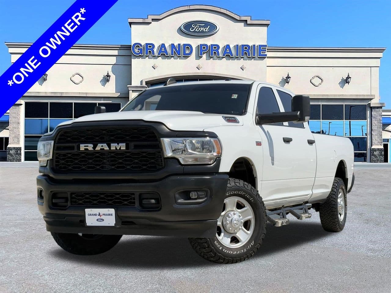 2022 RAM 2500 Tradesman — photo 1 of 31