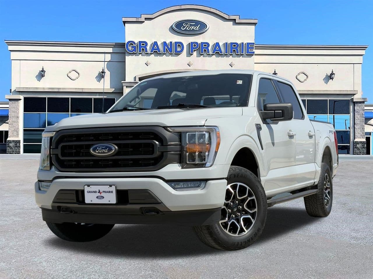2023 Ford F-150 XLT — photo 1 of 32