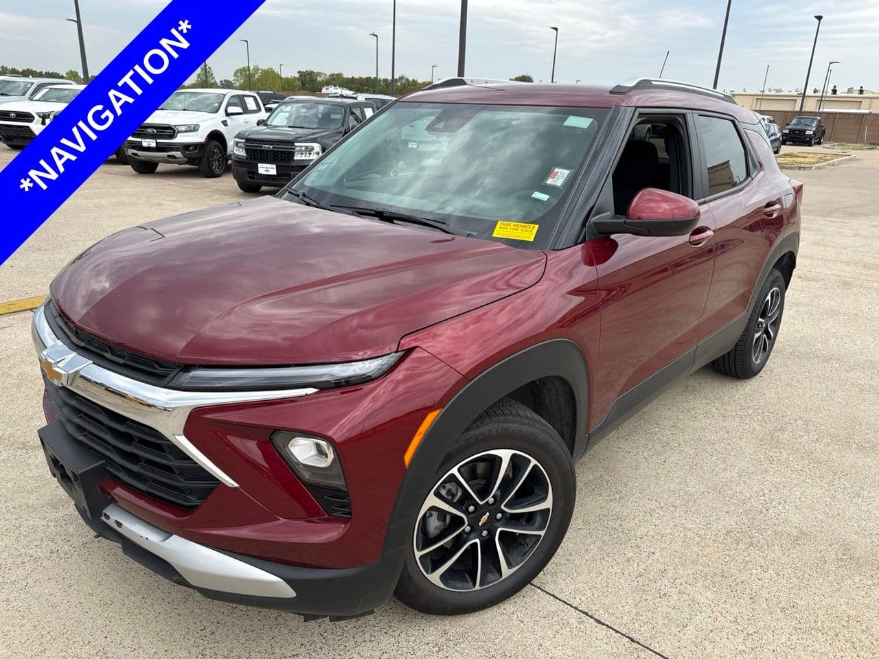 2025 Chevrolet Trailblazer LT — photo 1 of 27
