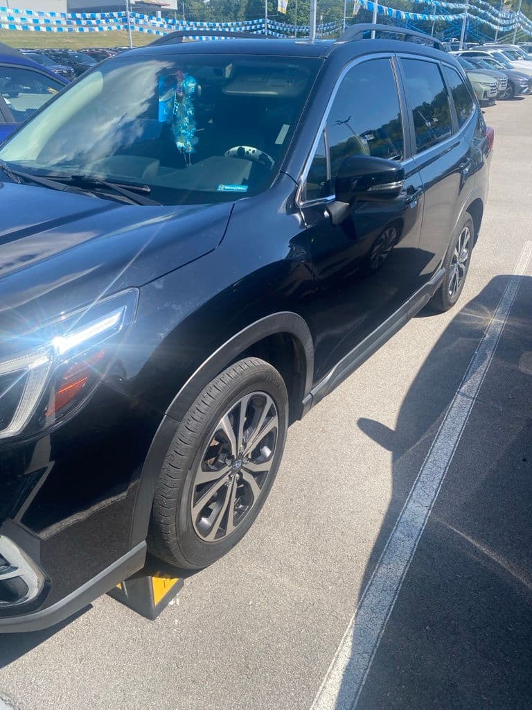 2021 Subaru Forester Limited — photo 1 of 5