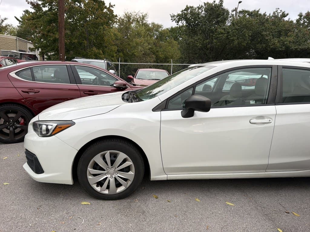 2022 Subaru Impreza Base — photo 1 of 3