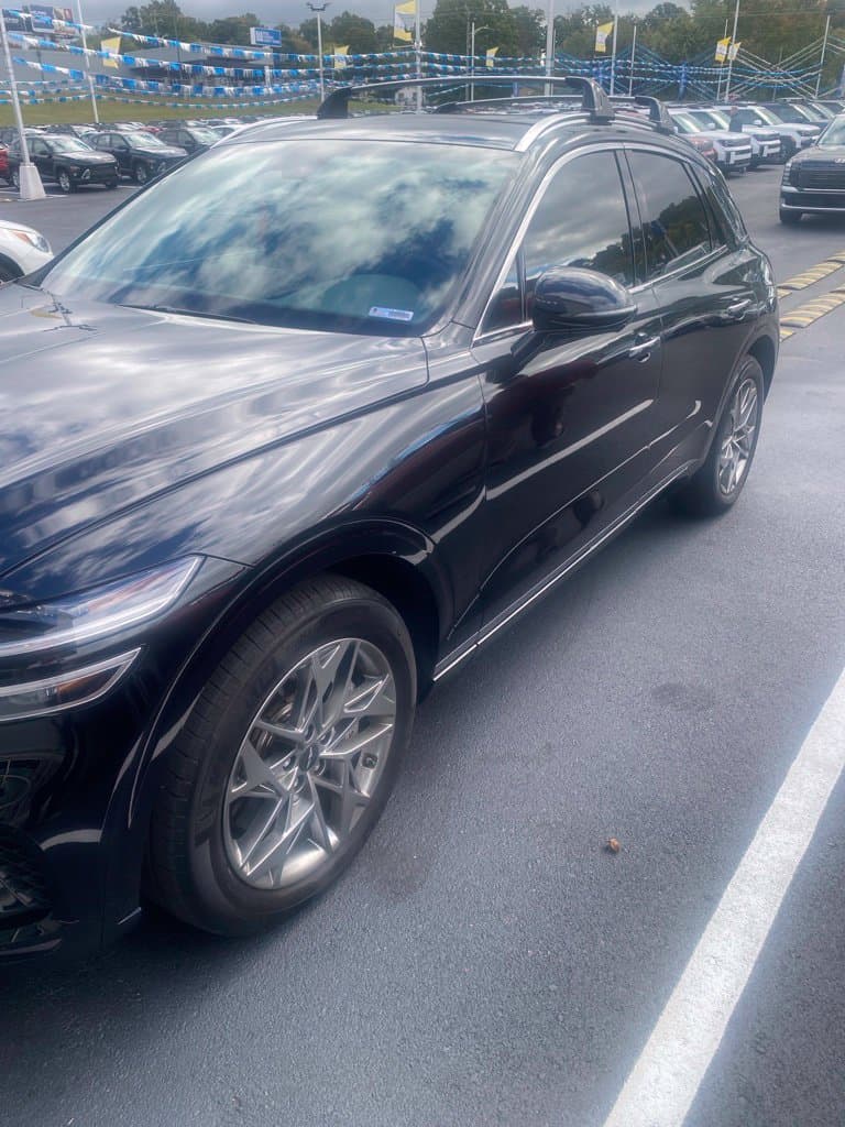 2025 Genesis GV70 2.5T — photo 1 of 5