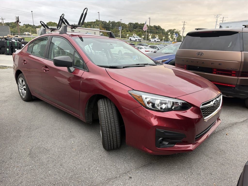 2019 Subaru Impreza Base — photo 1 of 9