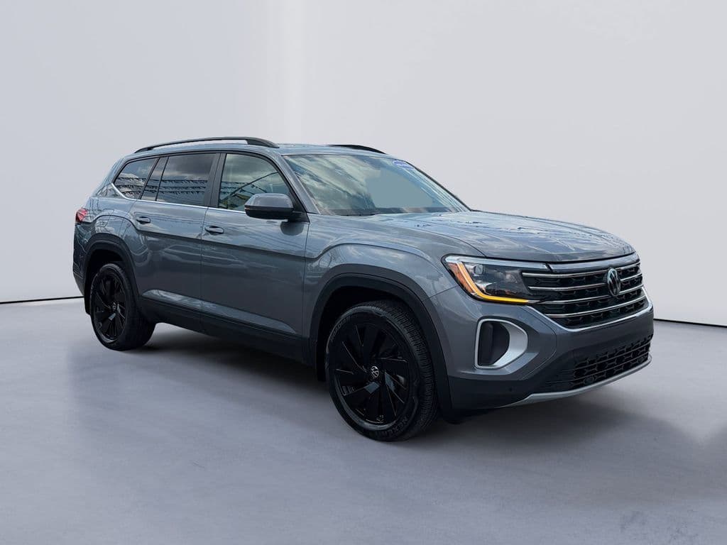 2025 Volkswagen Atlas 2.0T SE w/Technology — photo 1 of 28