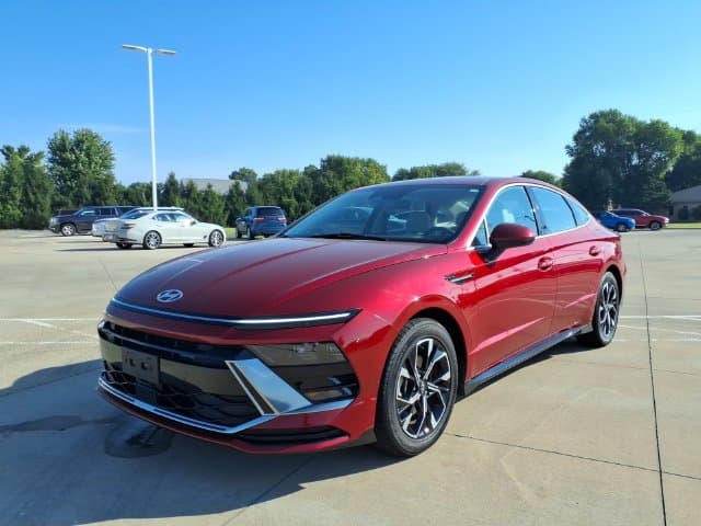 2024 Hyundai Sonata SEL — photo 1 of 21