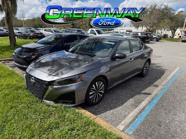 2024 Nissan Altima 2.5 SV — photo 1 of 26
