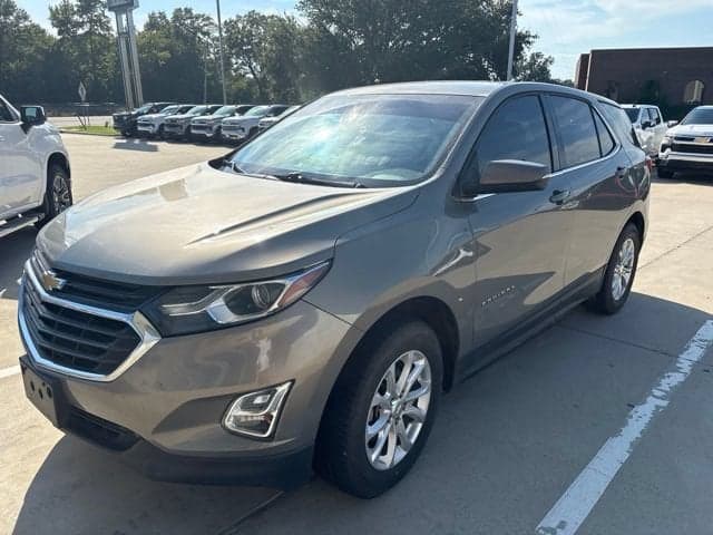 2019 Chevrolet Equinox LT — photo 1 of 13