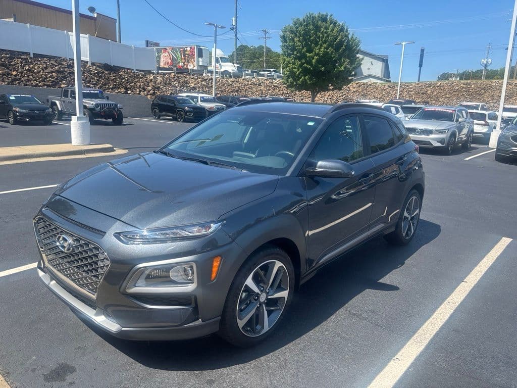 2020 Hyundai Kona Limited — photo 1 of 6