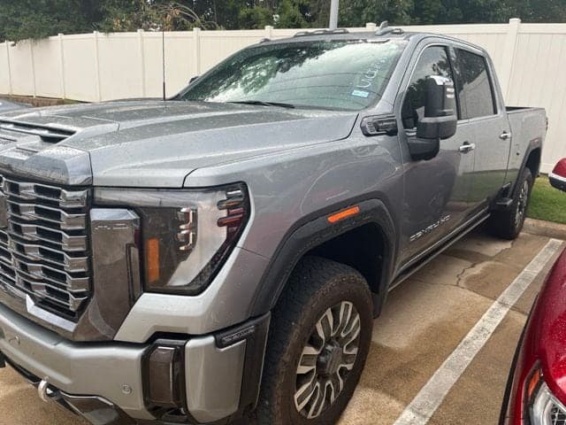 2024 GMC Sierra 2500HD Denali Ultimate — photo 1 of 12