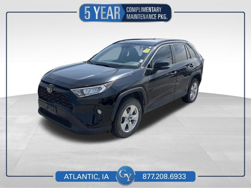 2021 Toyota RAV4 XLE — photo 1 of 15