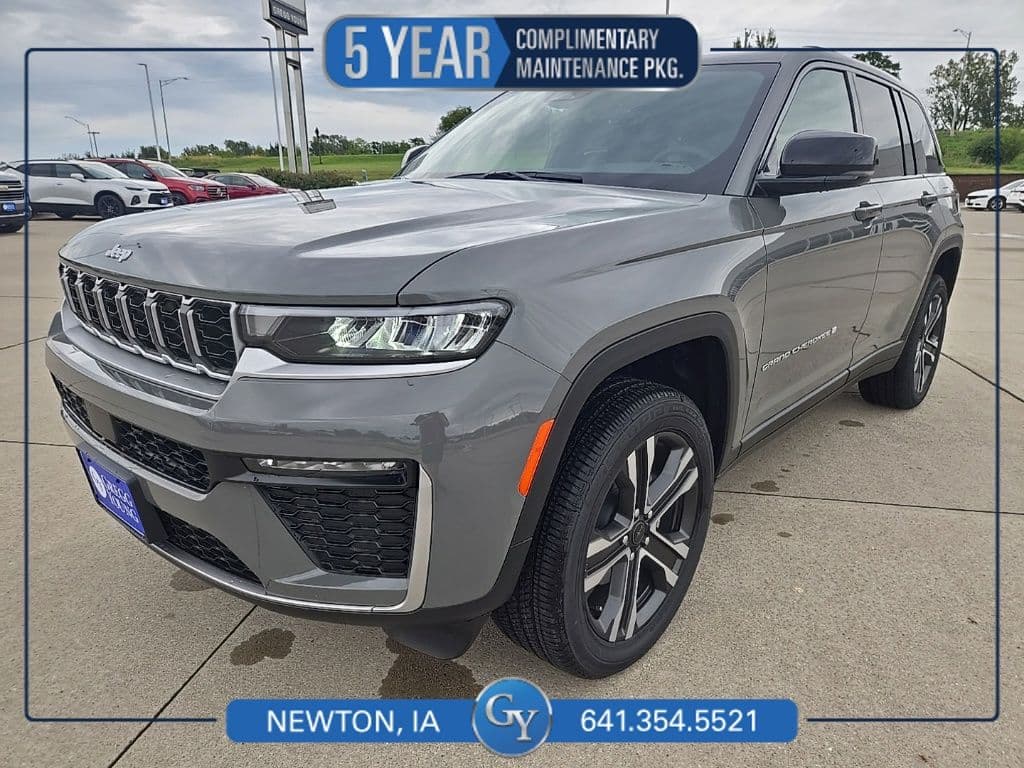 2027 Jeep Grand Cherokee Limited — photo 1 of 30