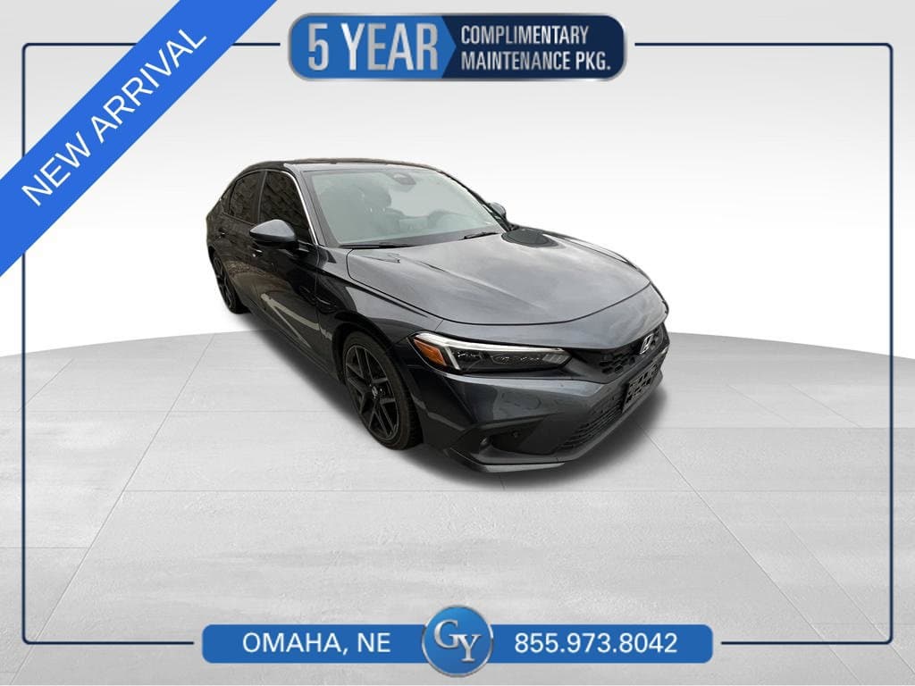 2024 Honda Civic Hatchback Sport Touring — photo 1 of 3