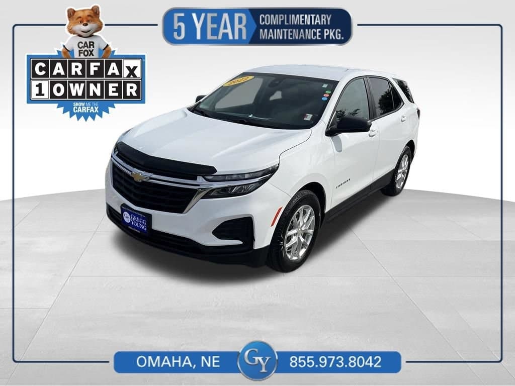 2022 Chevrolet Equinox LS — photo 1 of 41