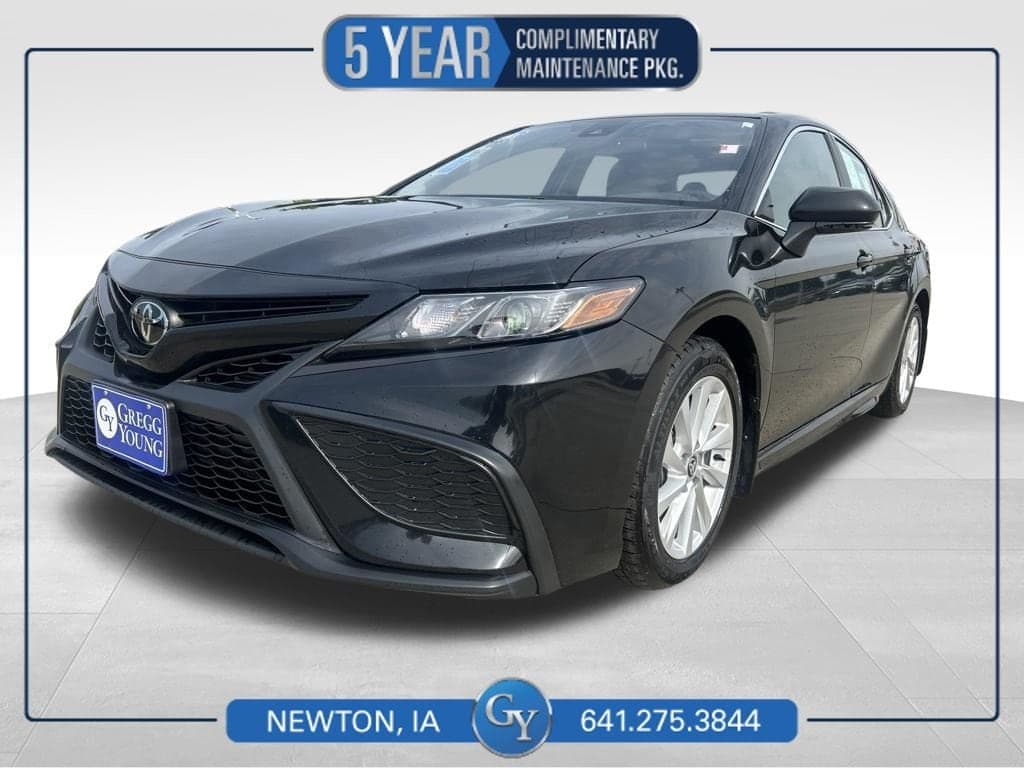 2024 Toyota Camry SE — photo 1 of 36