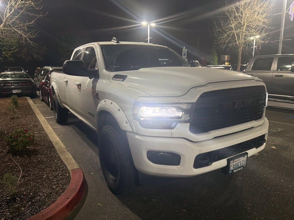 2020 RAM 2500 Laramie — photo 1 of 8