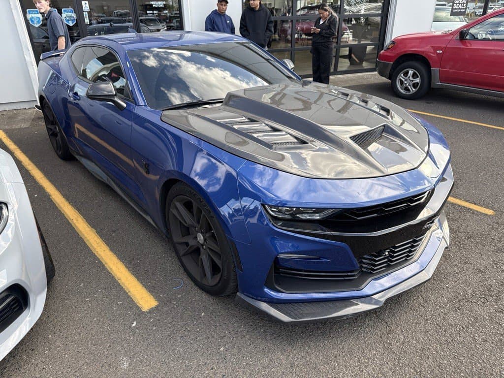 2019 Chevrolet Camaro Base — photo 1 of 5