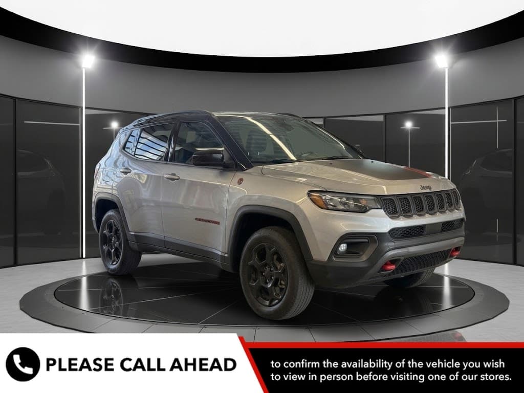 2023 Jeep Compass Trailhawk — photo 1 of 30