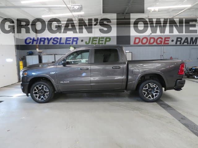 2027 RAM 1500 Laramie — photo 1 of 27