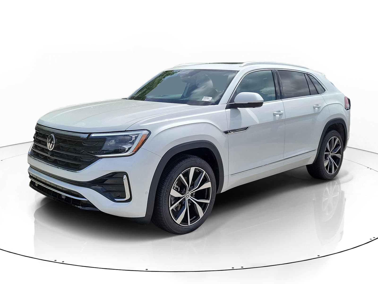 2026 Volkswagen Atlas Cross Sport SEL Premium R-Line — photo 1 of 14