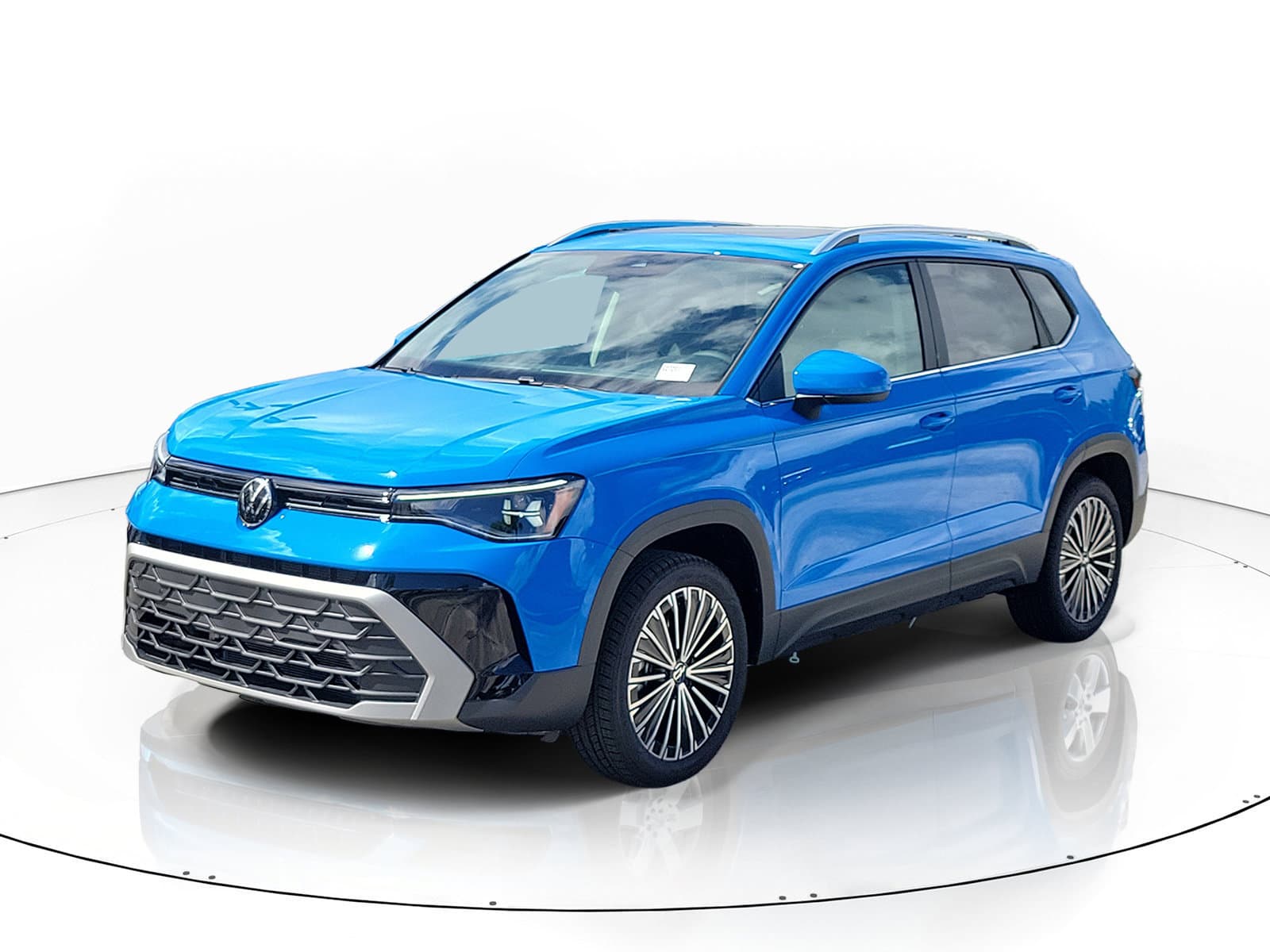 2027 Volkswagen Taos SE — photo 1 of 25