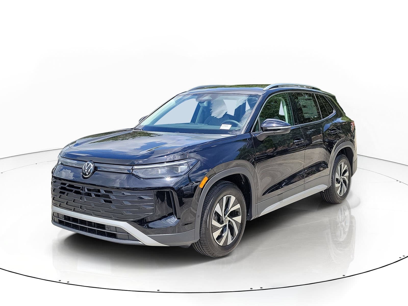 2026 Volkswagen Tiguan S — photo 1 of 24