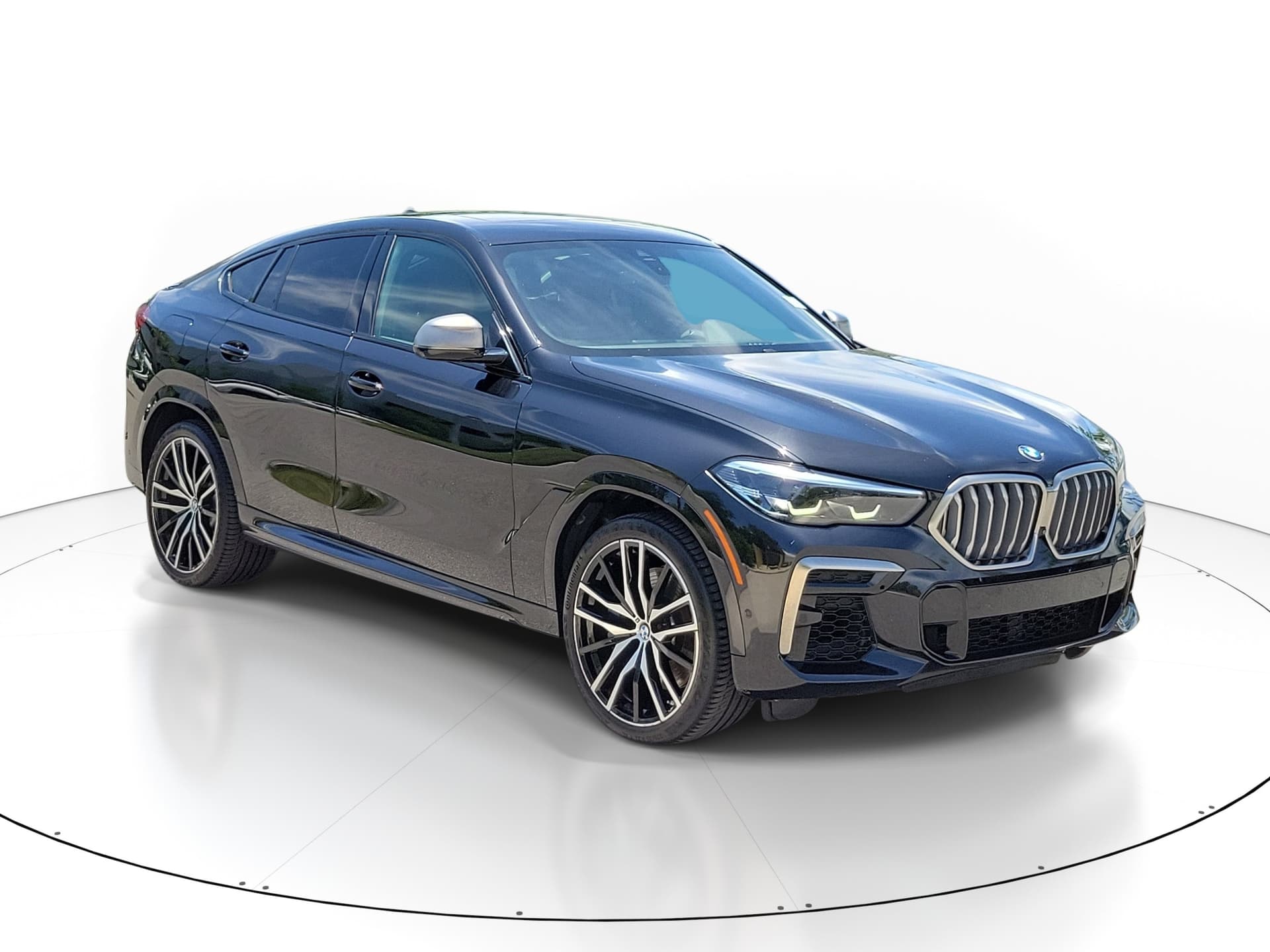 2022 BMW X6 M50i — photo 1 of 32